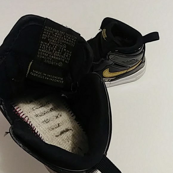 Jordans Sz 5C dated(08/01/18)(11/03/18) - Picture 6 of 6